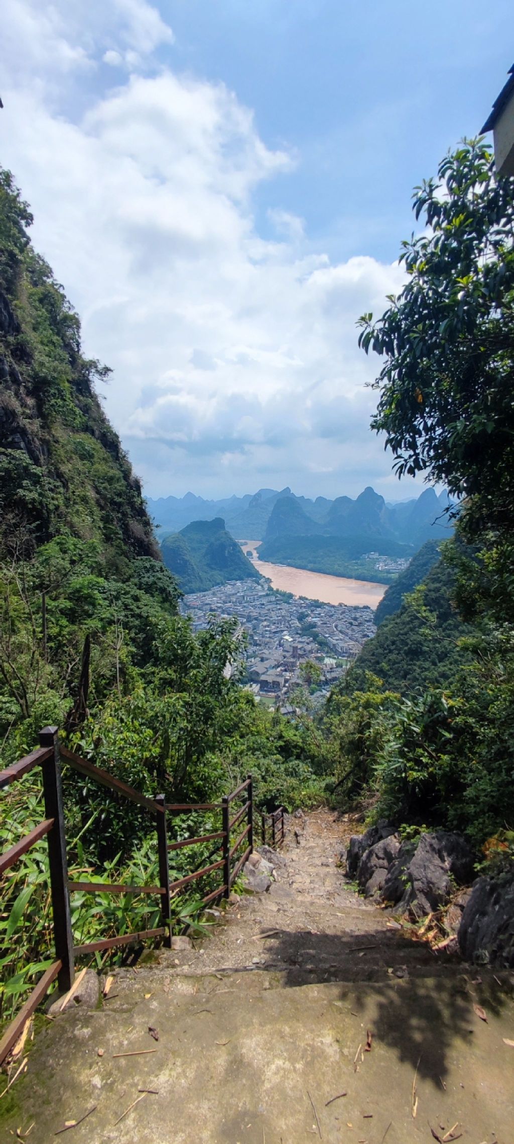 阳朔电视塔旅行图片 1
