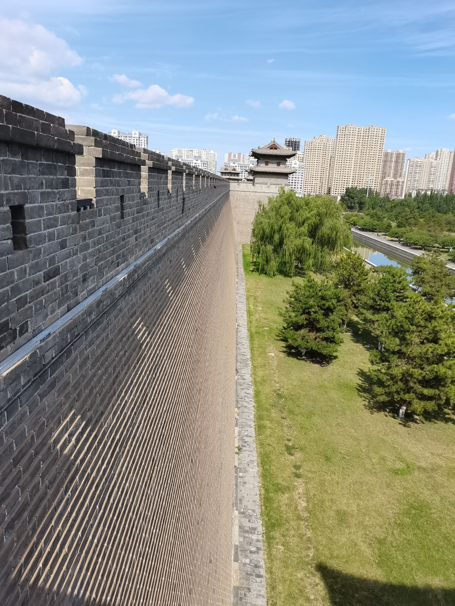 城墙带状公园-大同东城墙