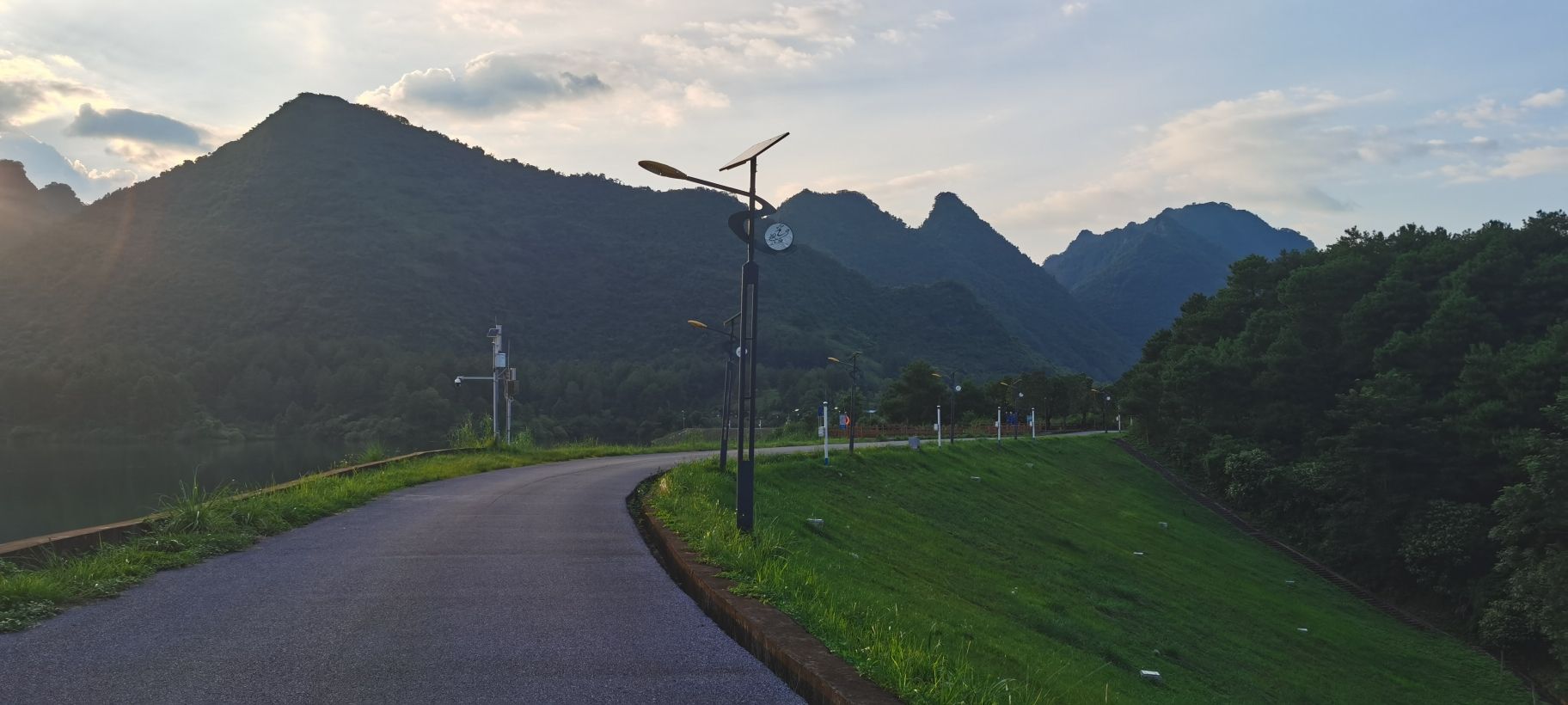金莲湖景区旅行图片 3