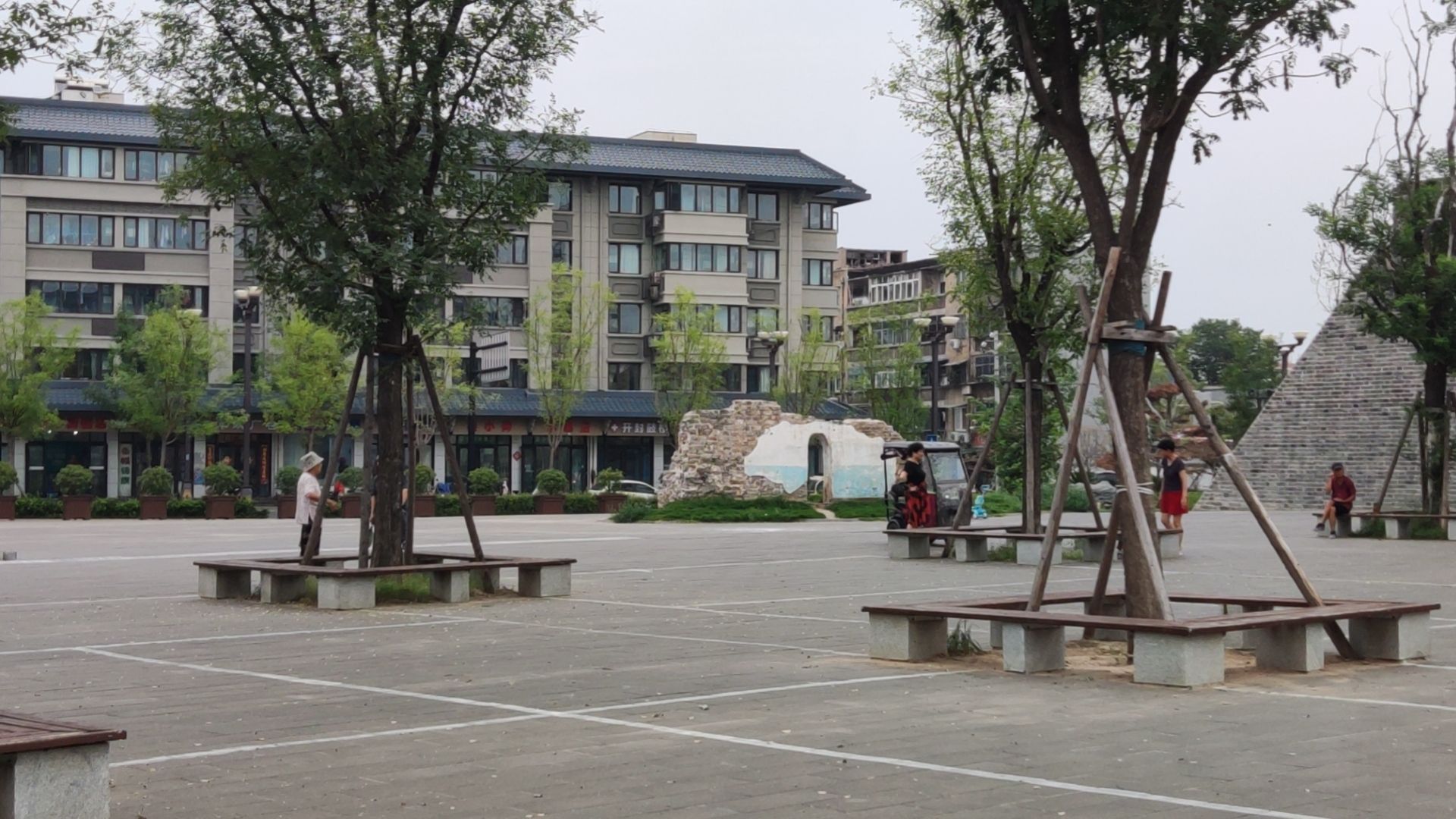 朱雀苑广场旅行图片 2