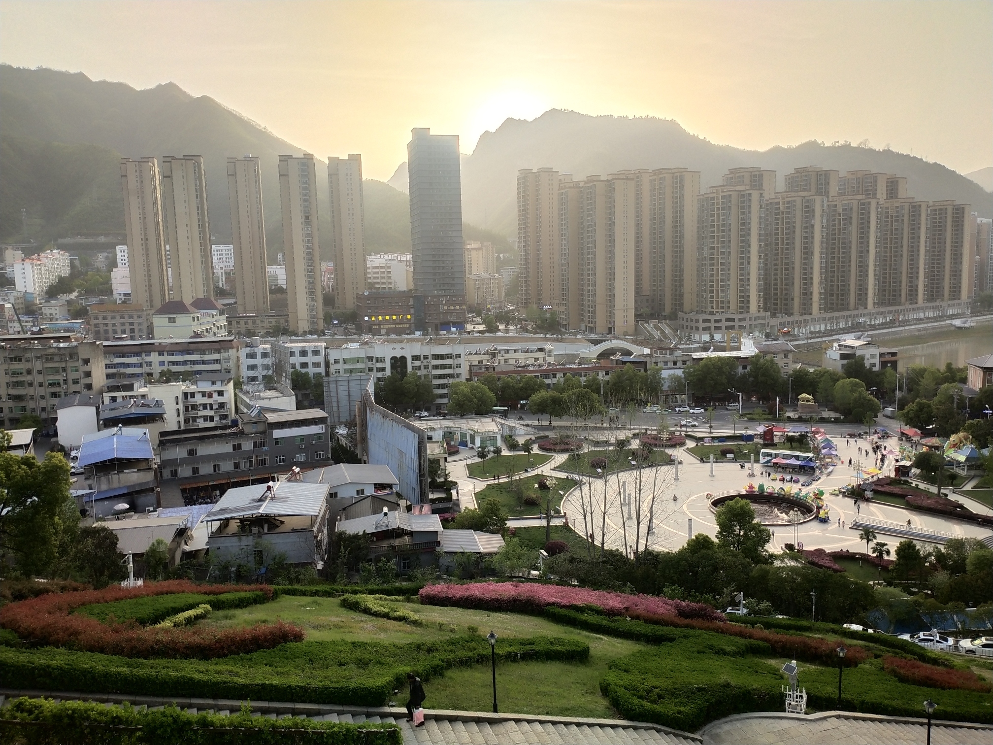 紫薇广场旅行图片 2