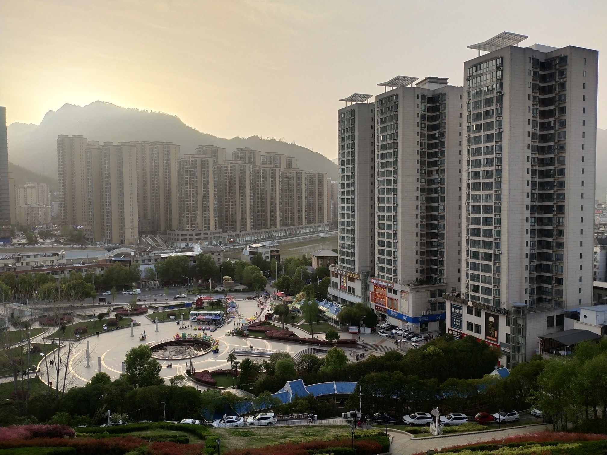紫薇广场旅行图片 1