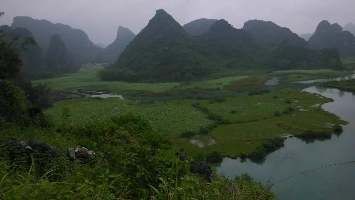 布镜湖·荷莲世界旅行图片 3