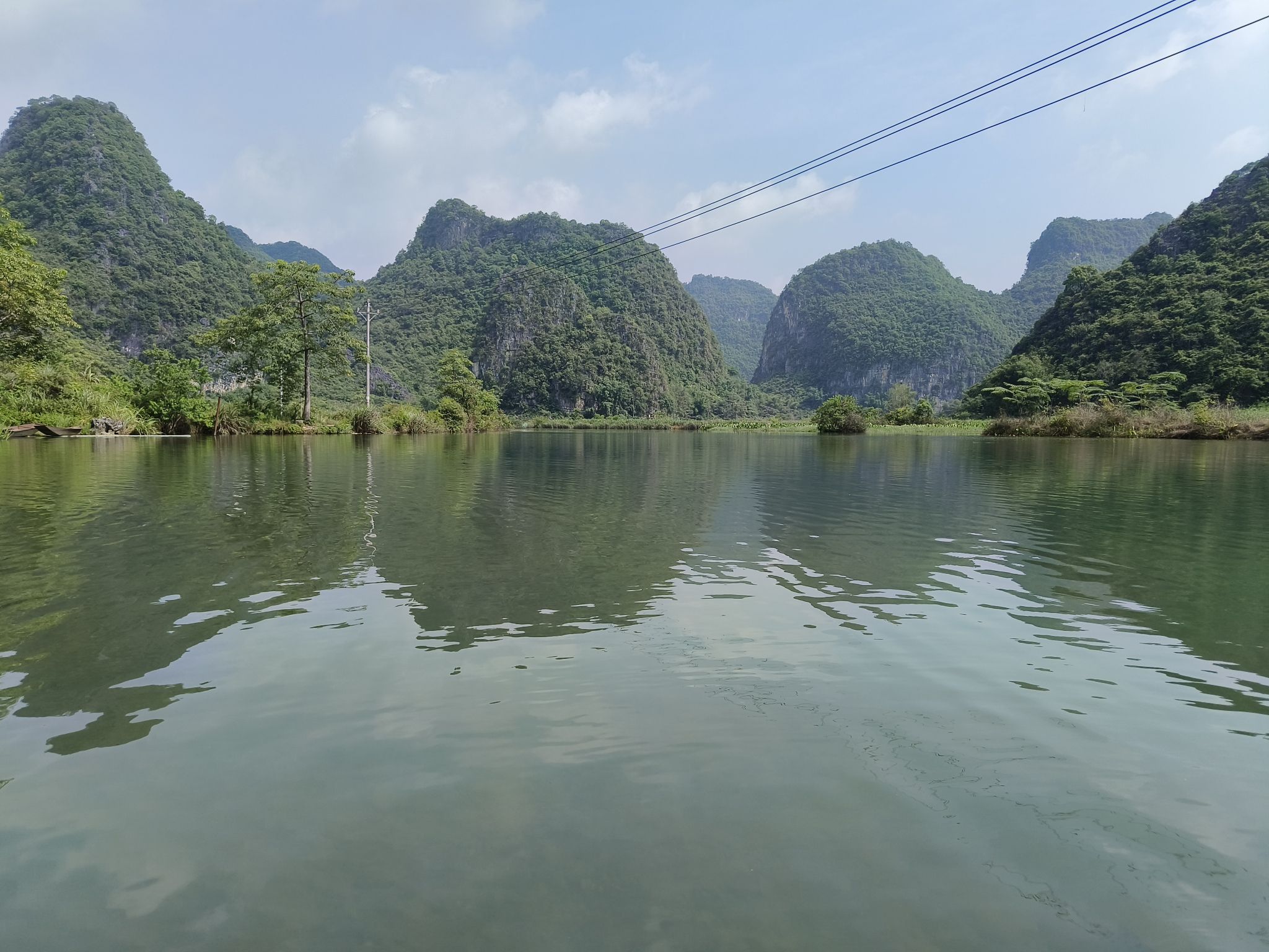 布镜湖·荷莲世界旅行图片 1