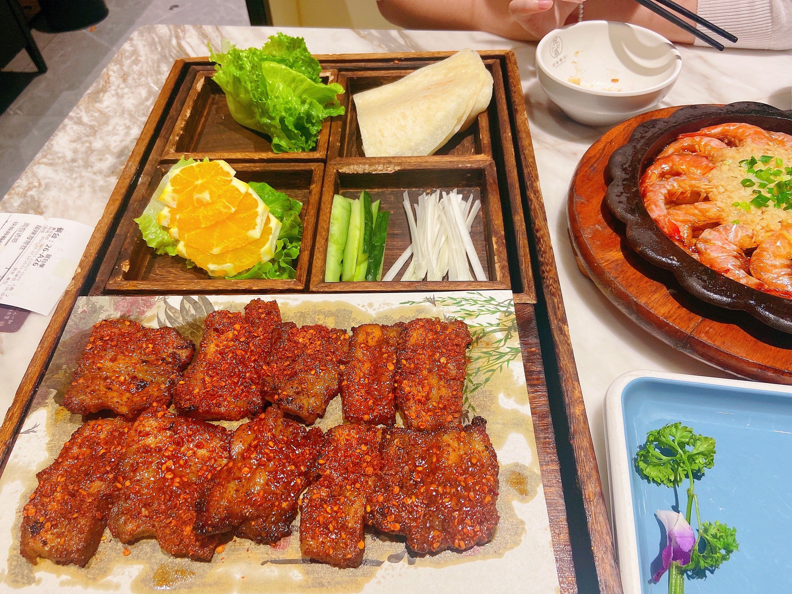 悦慕食尚概念餐厅(中暖新世界广场店)