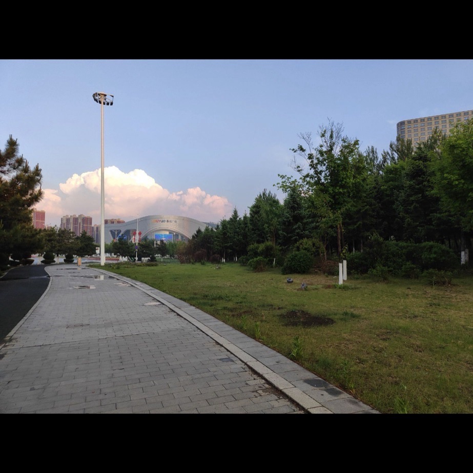 龙翔广场旅行图片 1