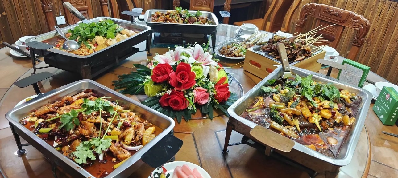 红城川娃子烤鱼餐厅(广州路店)