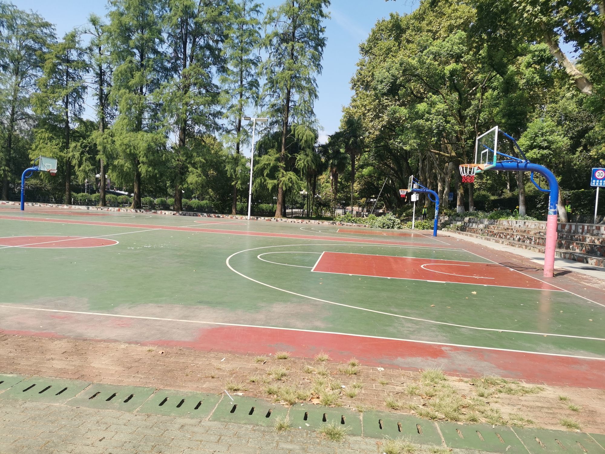 场地封面-武汉大学篮球场(文体路)