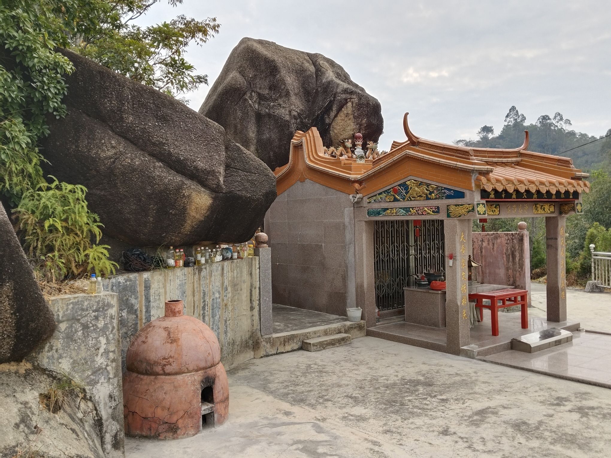 云石岩寺实景照片