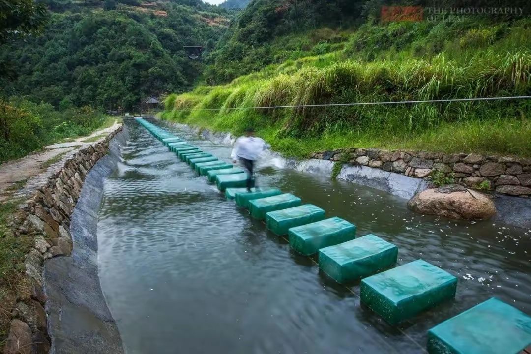 篁岭石门山峡谷