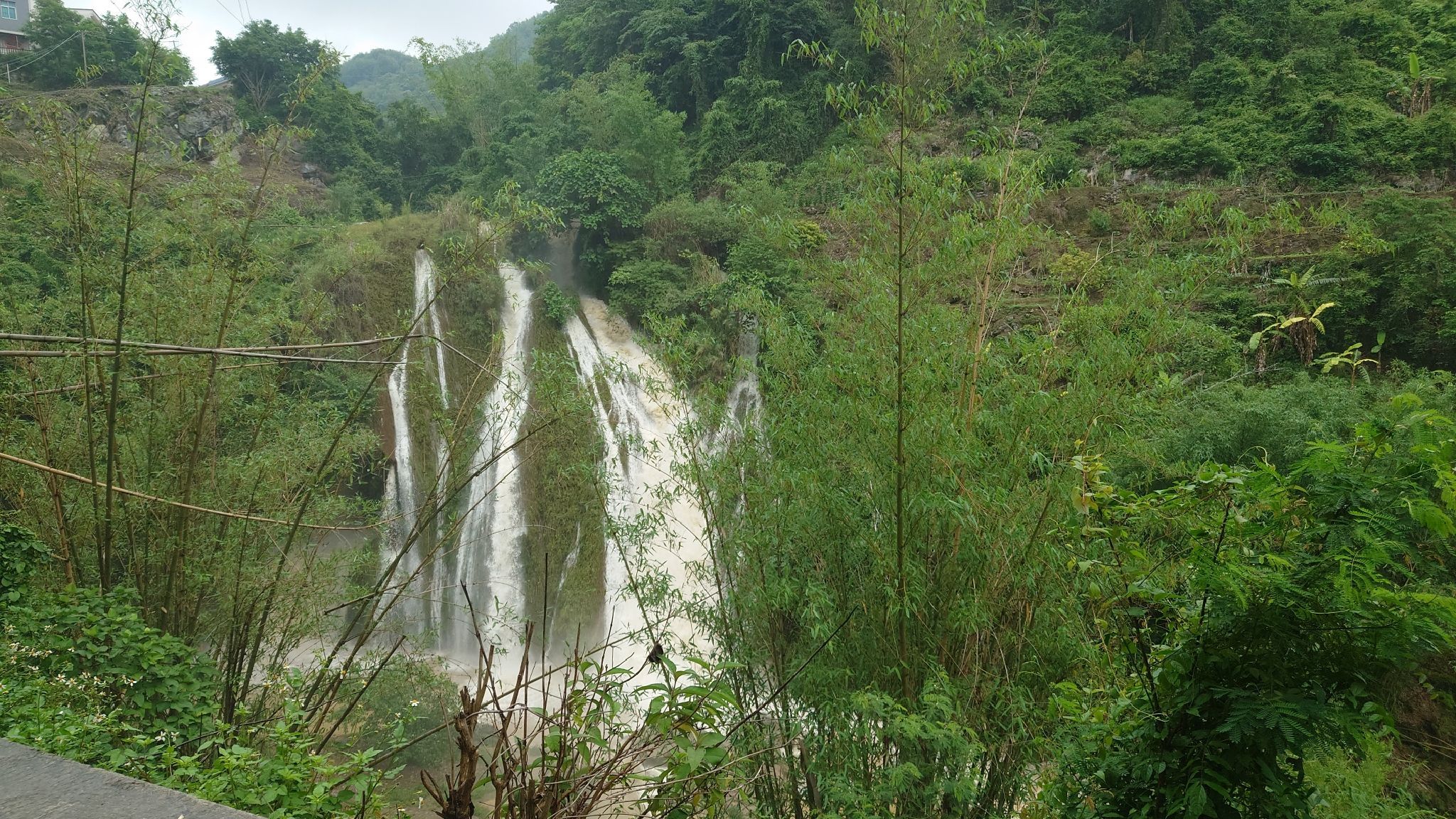 冷水瀑布旅行图片 1