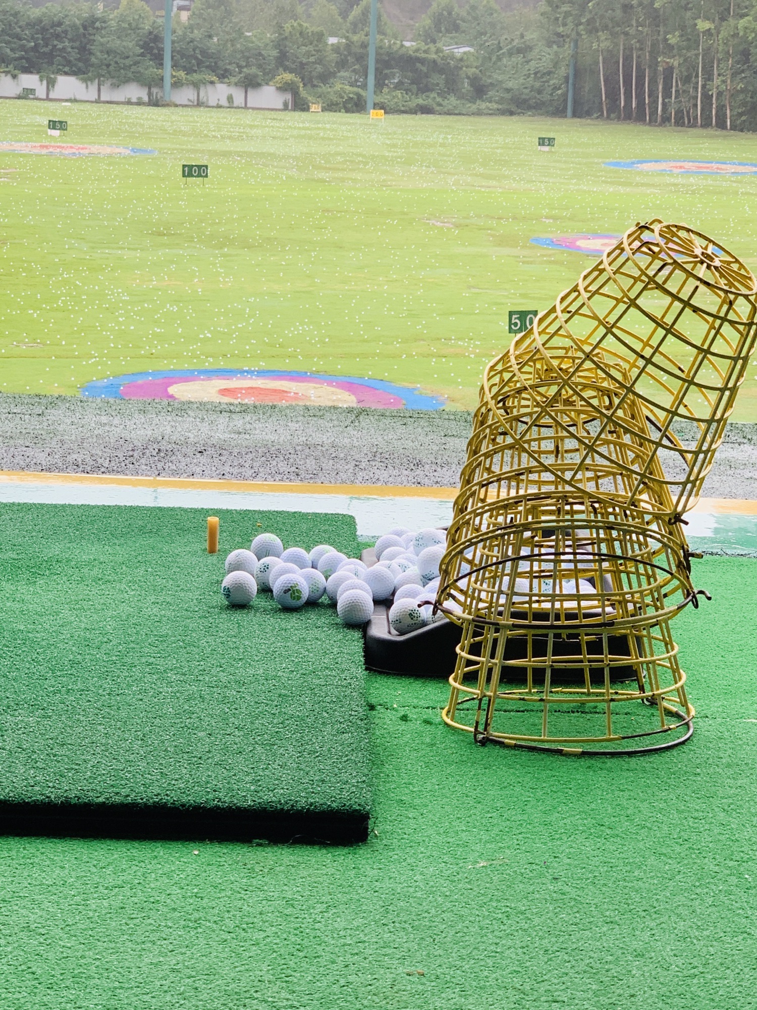 场地封面-颐和高尔夫练习场