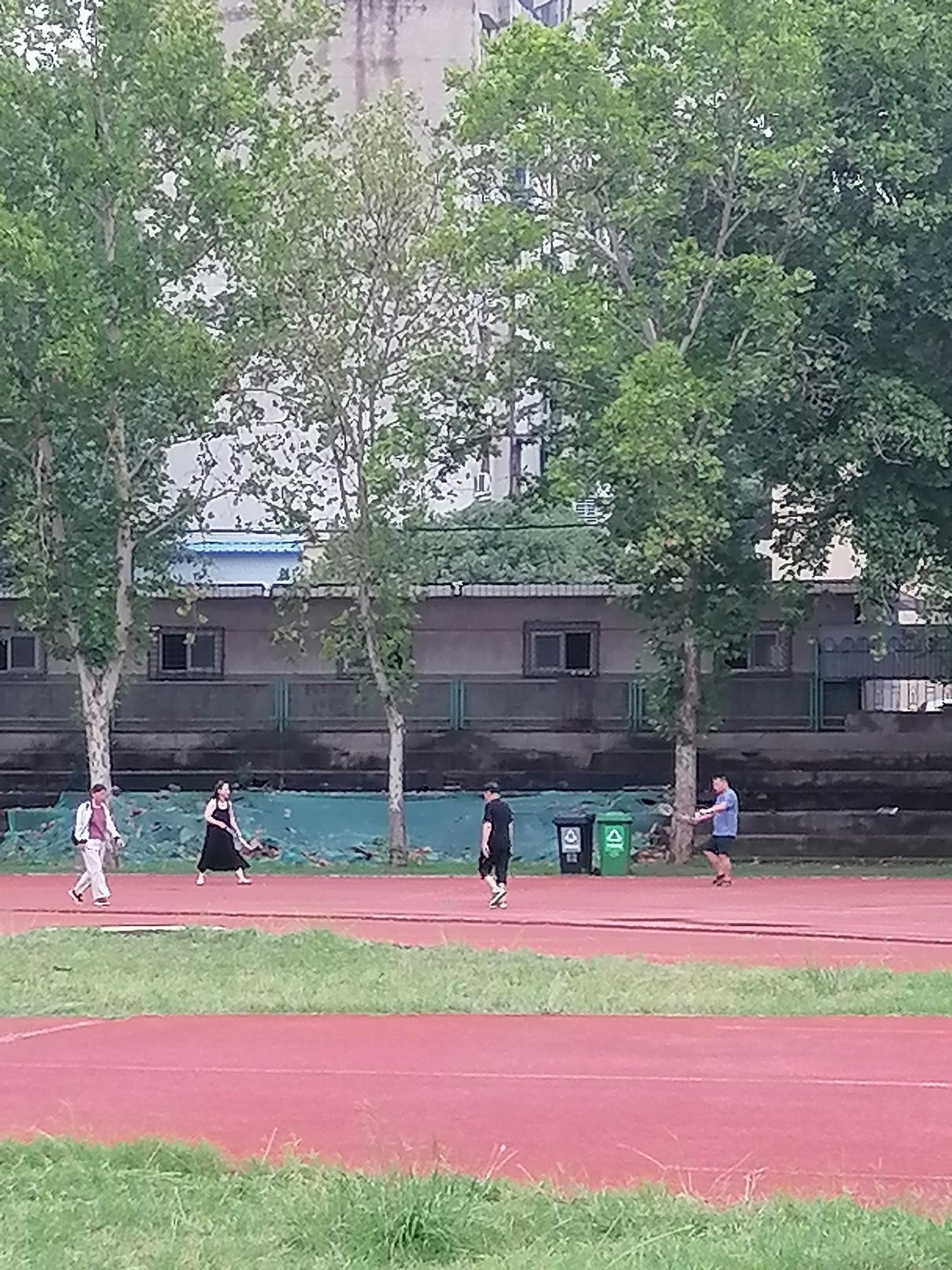西体育场