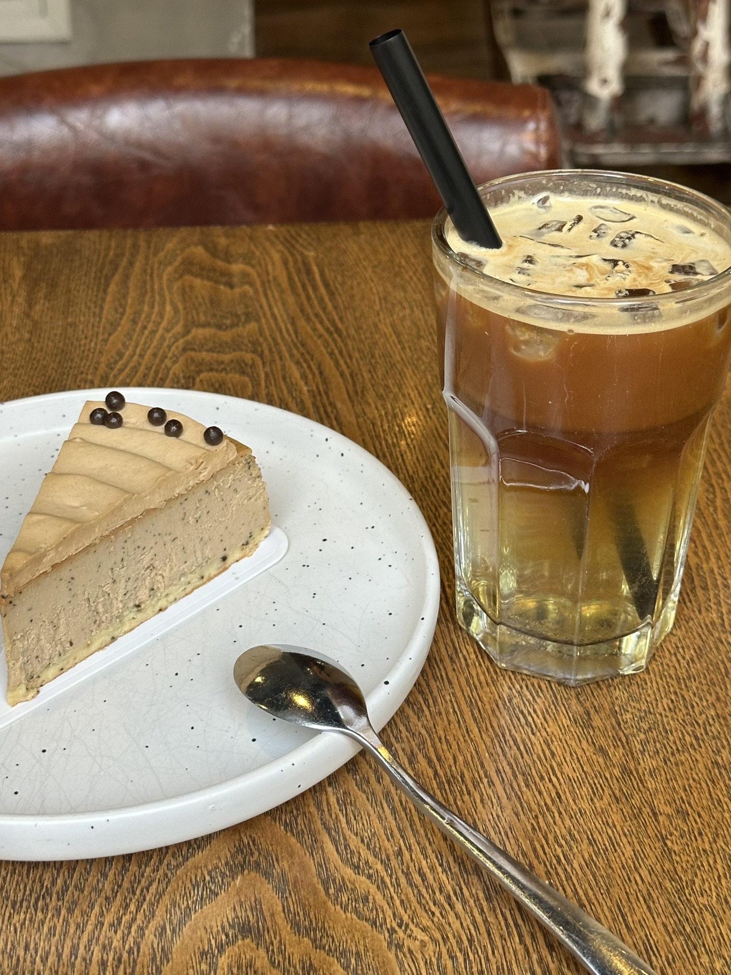 闲得咖啡馆Leisure Cafe · Shanghai