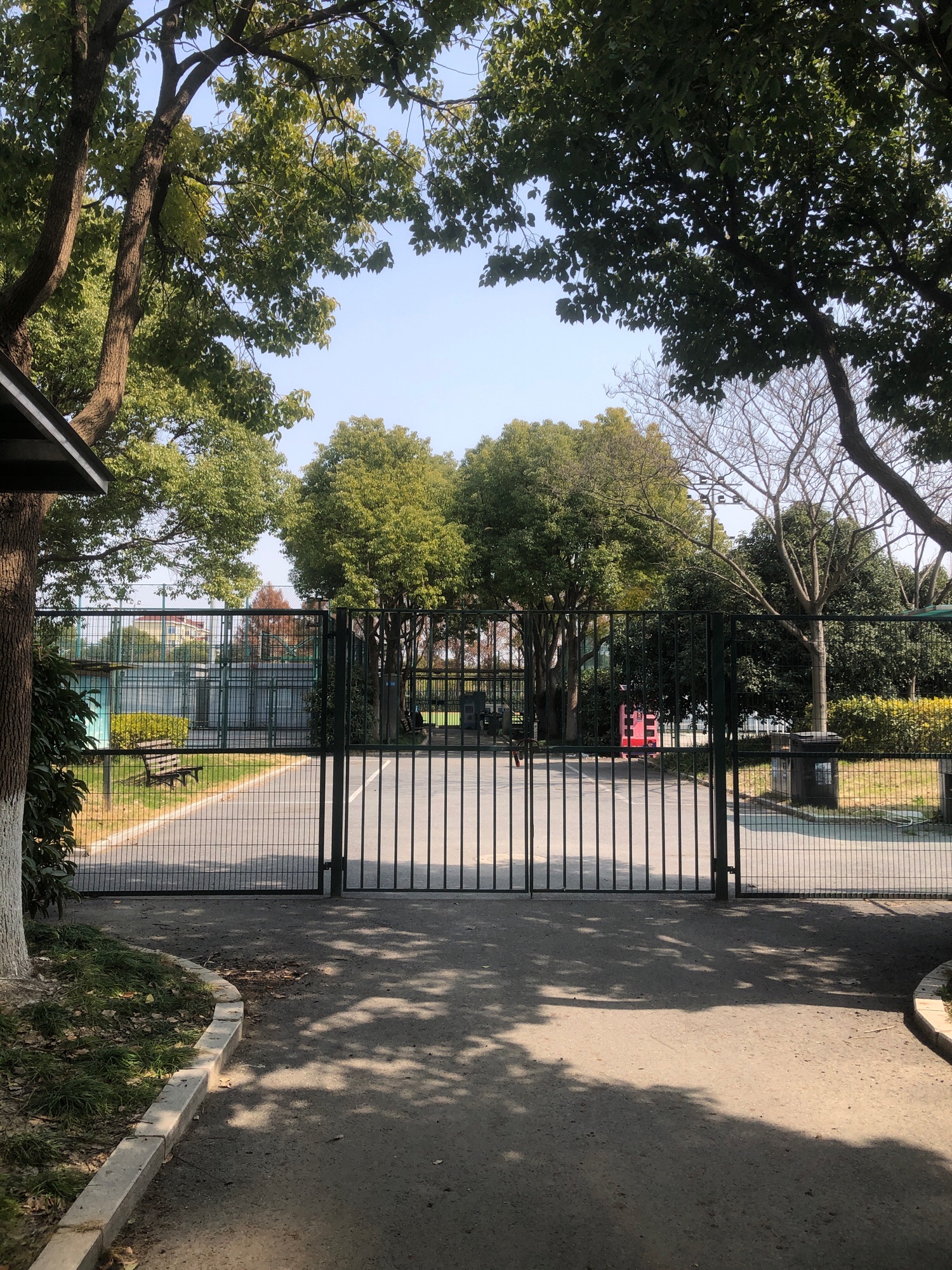 场地封面-徐汇区汇龙园运动场