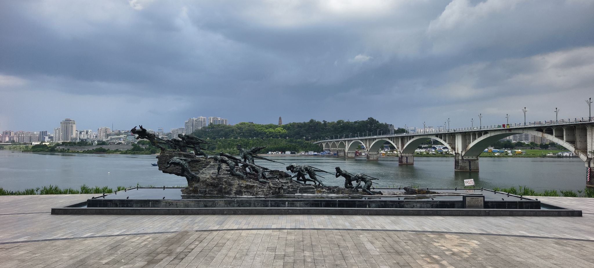 南充市滨江景区