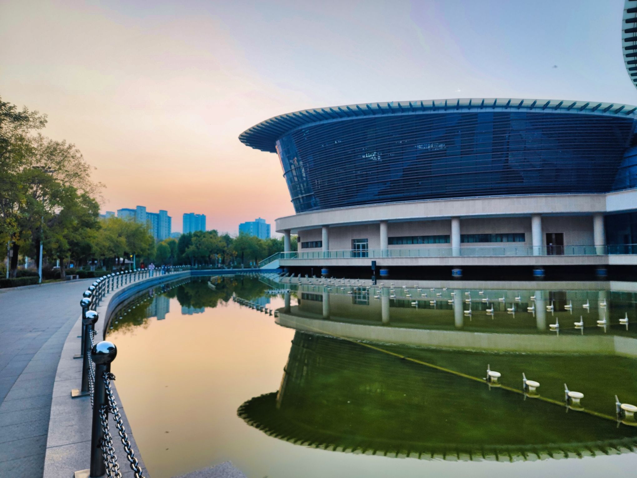 梨花广场旅行图片 2