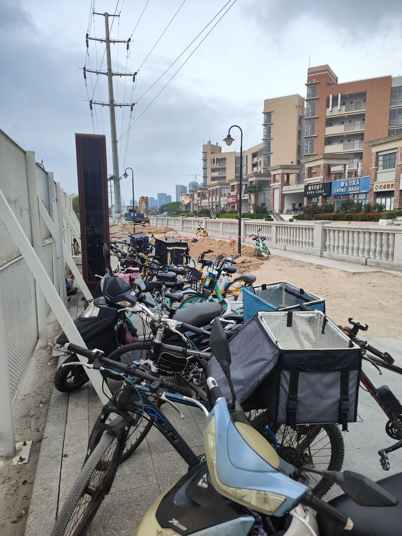 校名石广场旅行图片 3