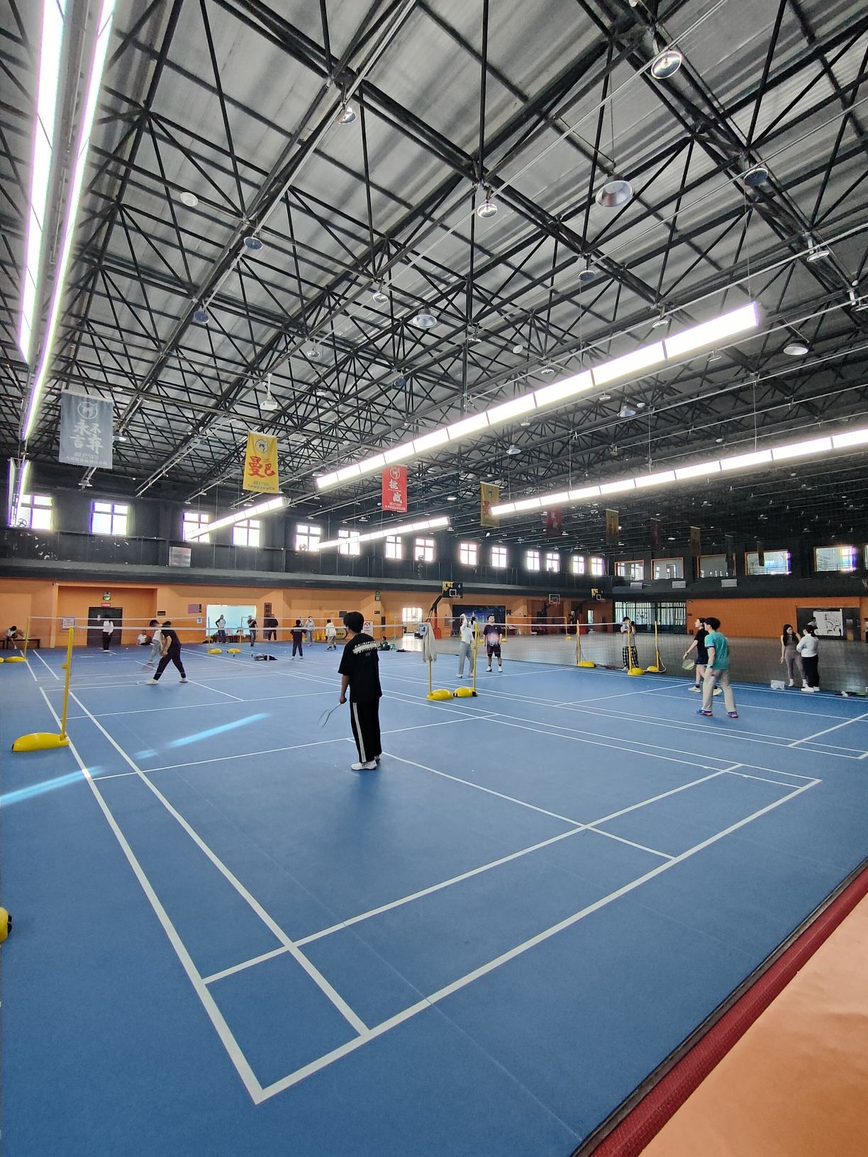 得到羽毛球篮球健身馆