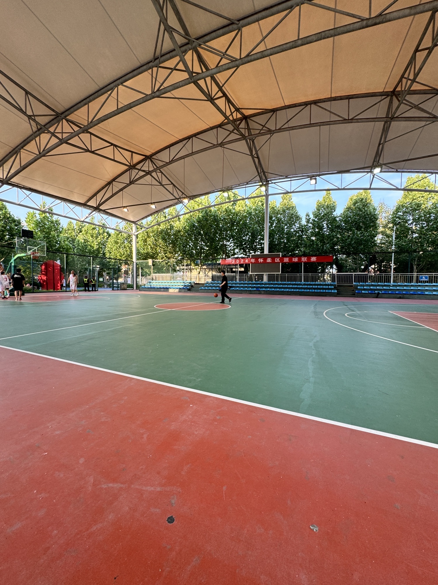 场地封面-康德乐篮球场