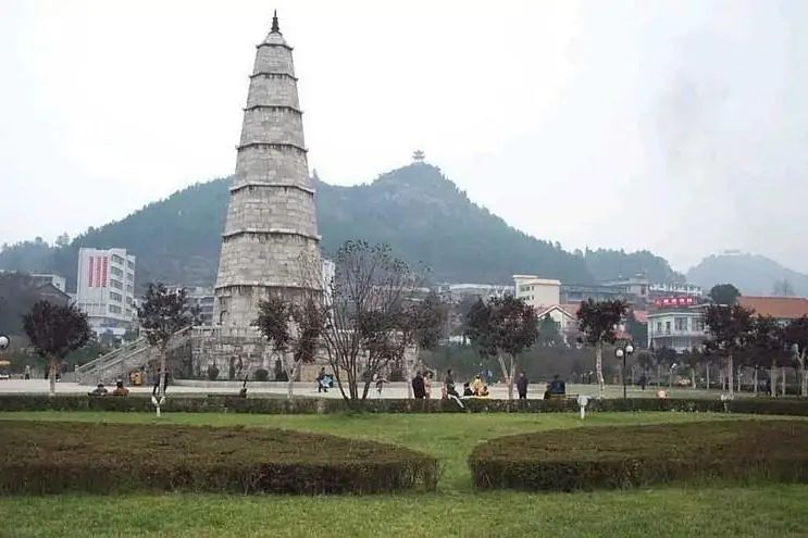 文峰塔