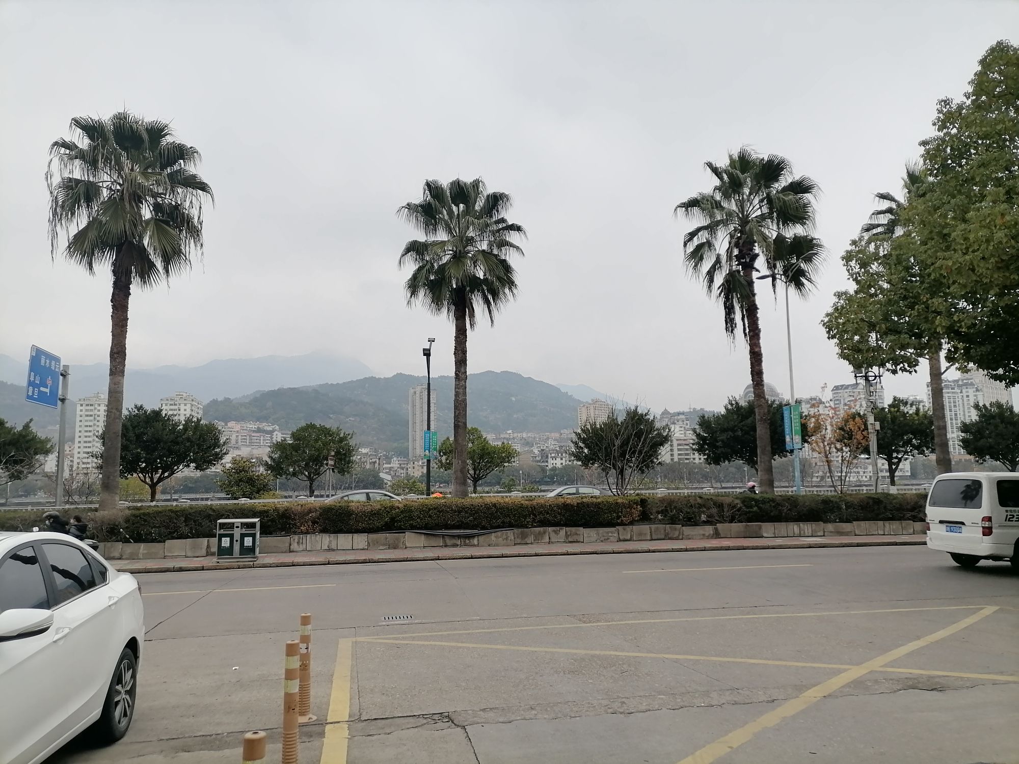 刘基广场旅行图片 1