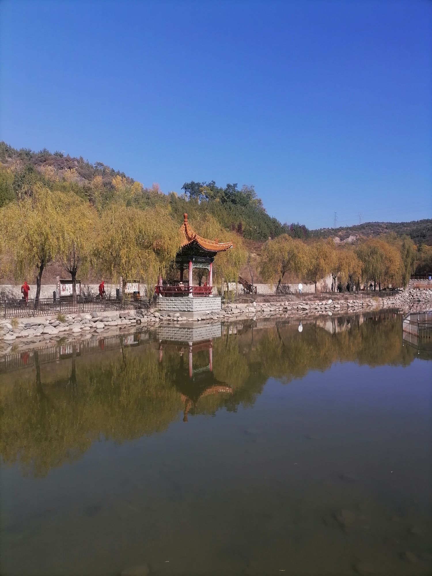 惕龙湖旅行图片 3