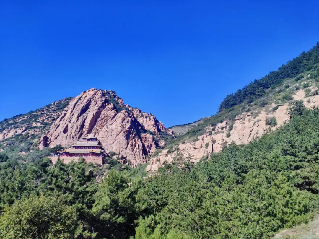 采凉山风景名胜区-红石崖旅行图片 3