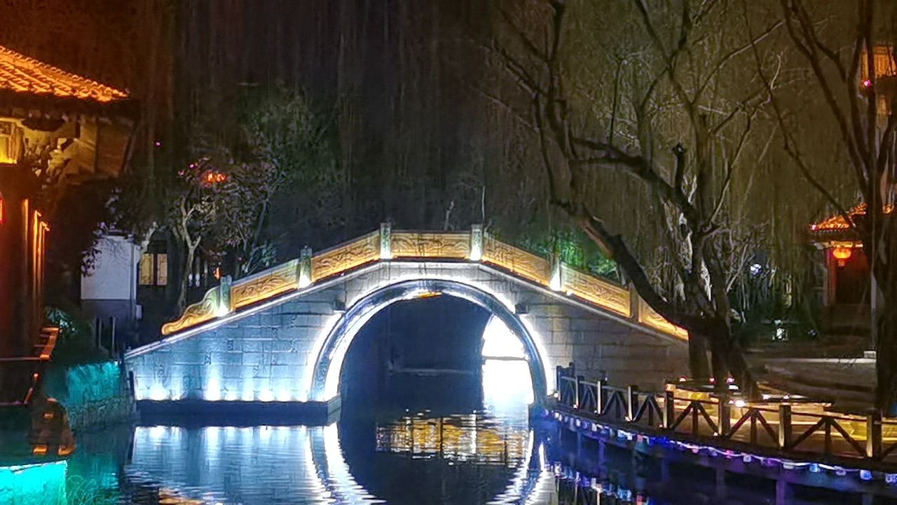 德邻桥