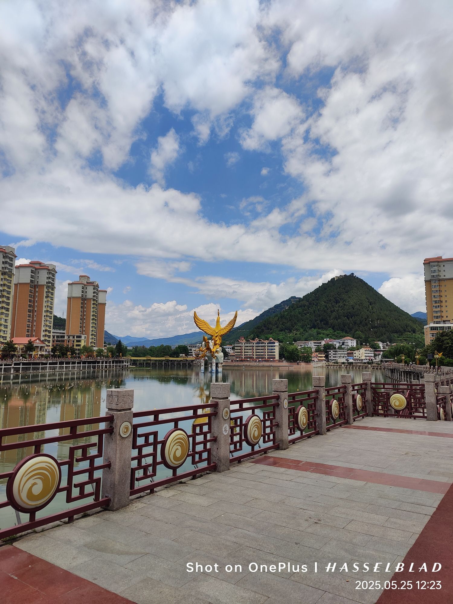 凤凰湖景区-凤县城喷泉