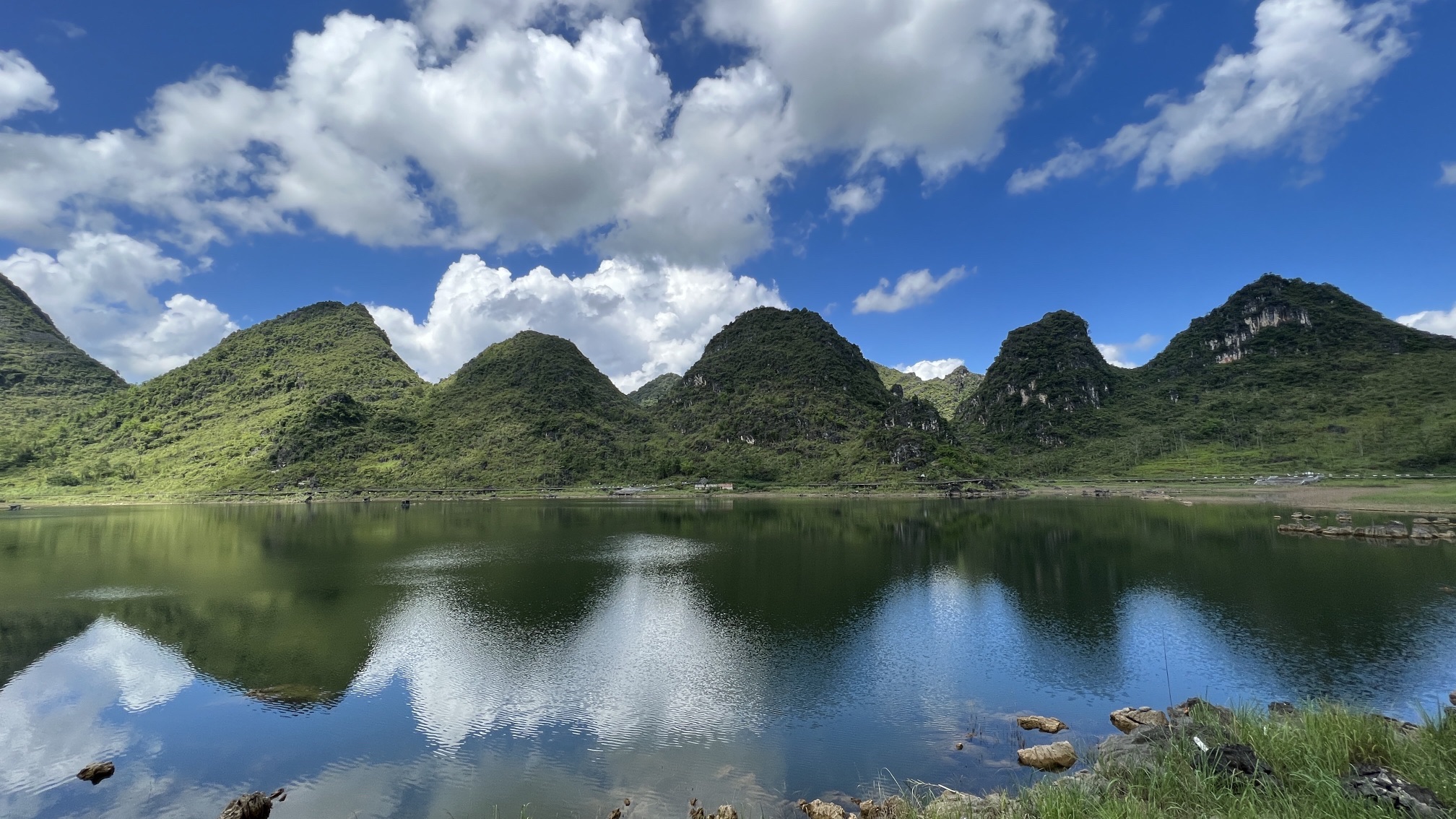 神秘湖旅行图片 3