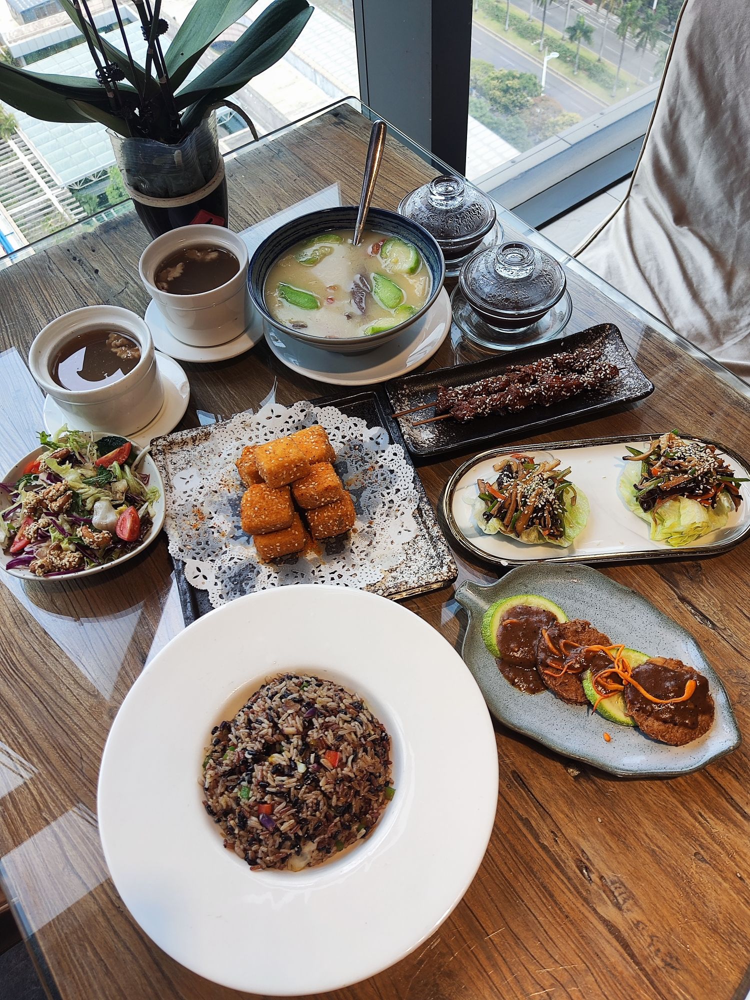 安乐茶饭·手工素菜·高空景观餐厅(千灯湖店)