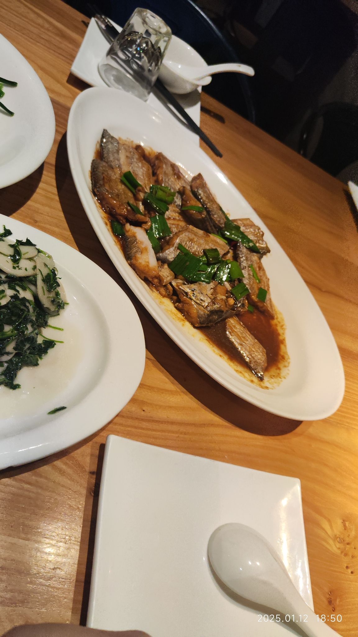 小鱼餐厅(沈家门店)