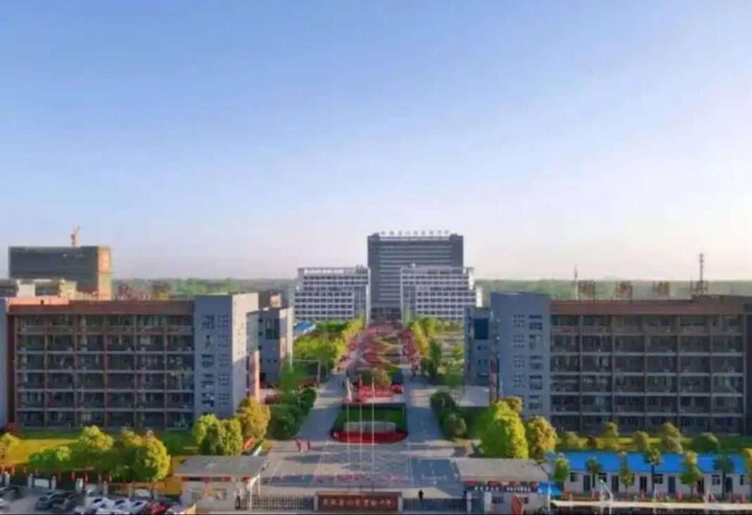 安徽省六安实验中学