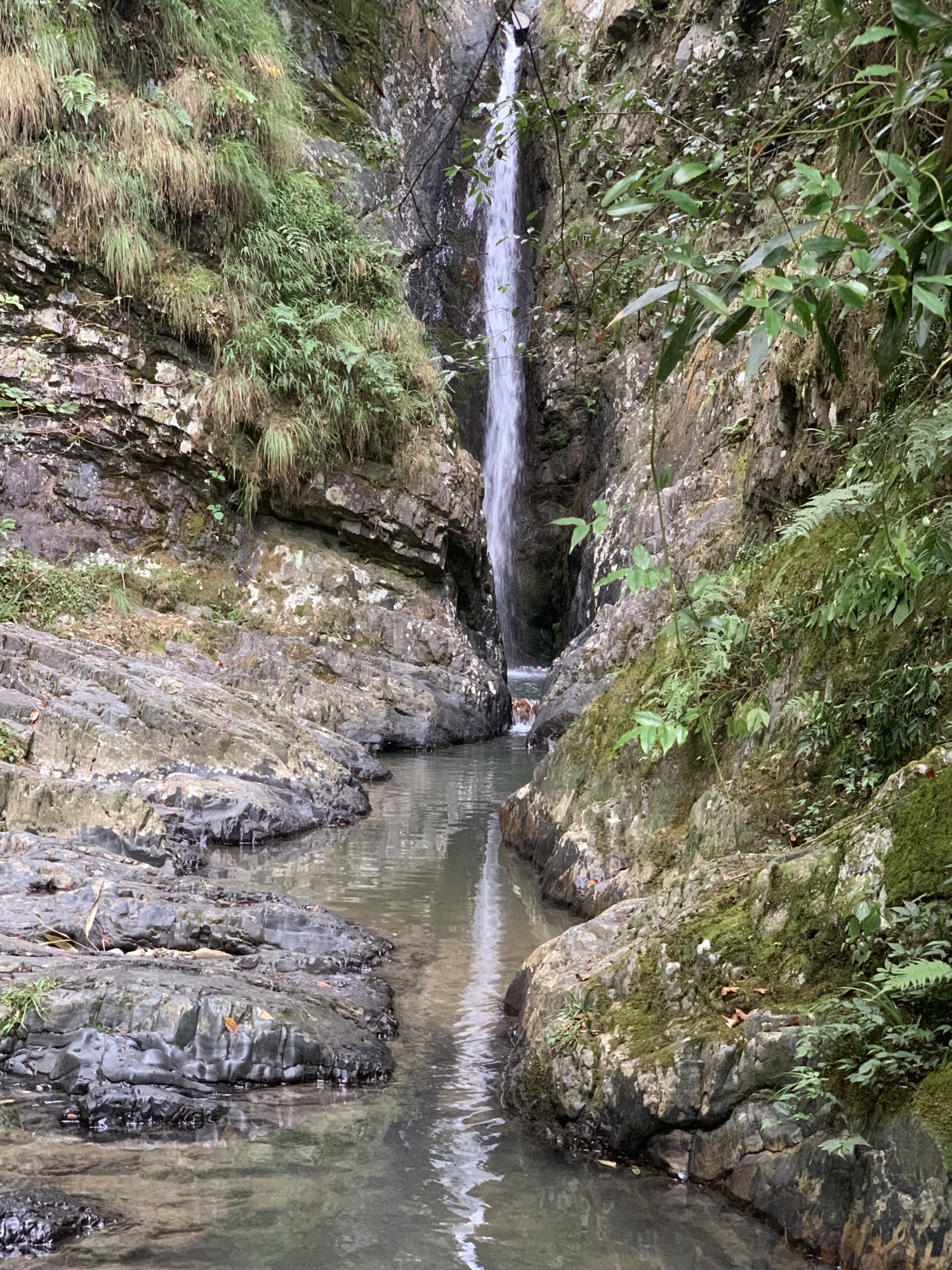 粗石雾峡