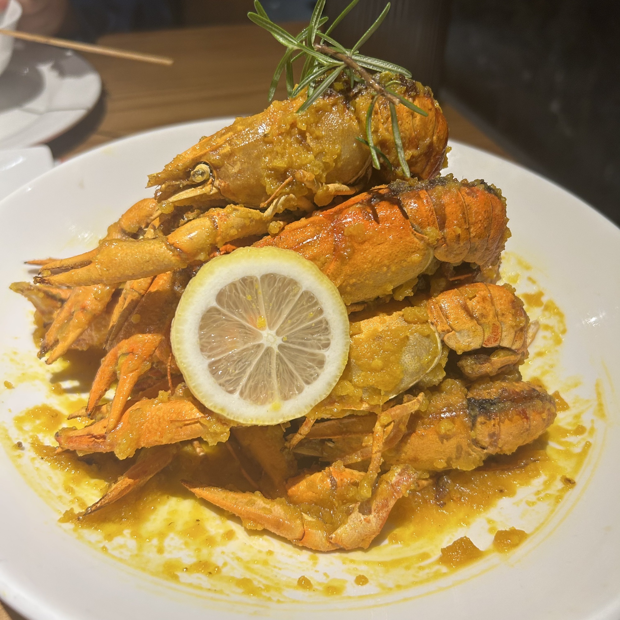 虾出没融合餐厅(绿城店)