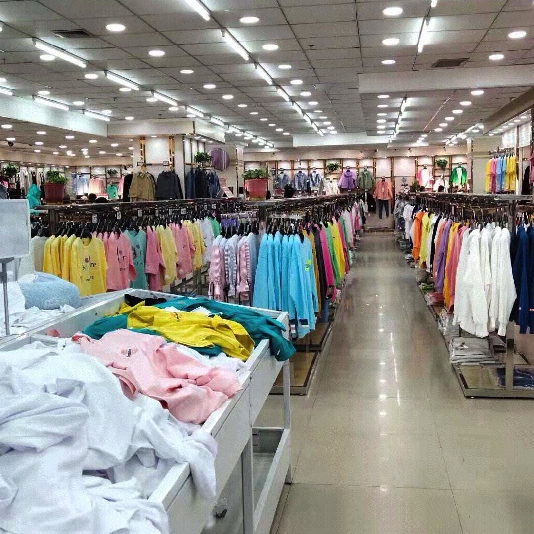 火狐狸服装批发城(南大街店)