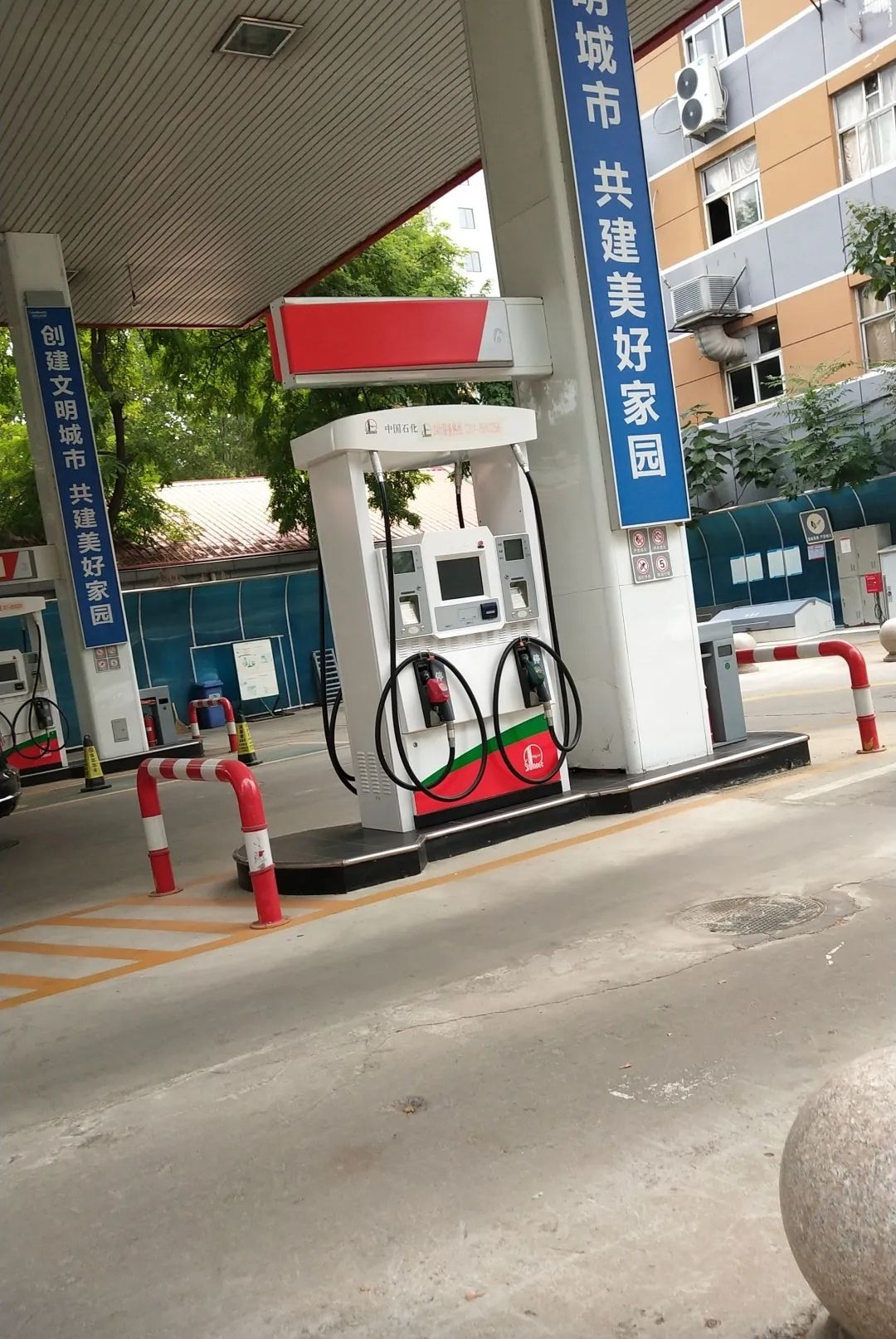 国通石化加油站