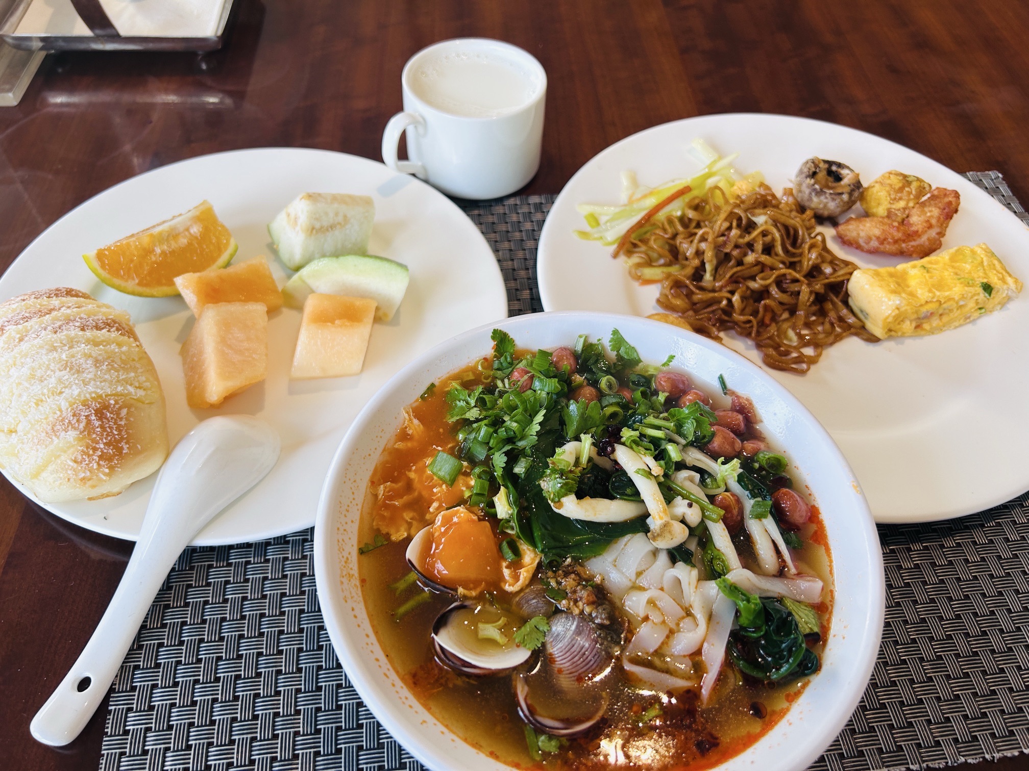 三亚阳光大酒店海鲜自助餐(橙子店)