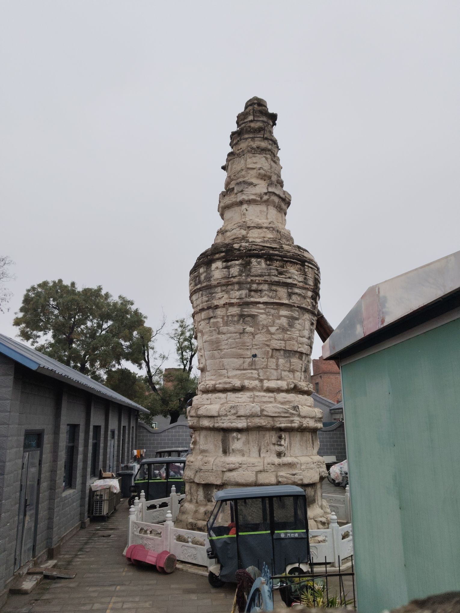 小白塔旅行图片 1