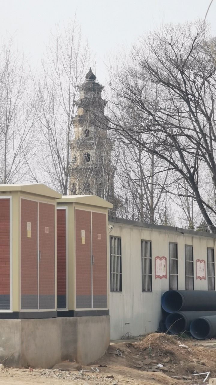 卧佛寺塔旅行图片 1