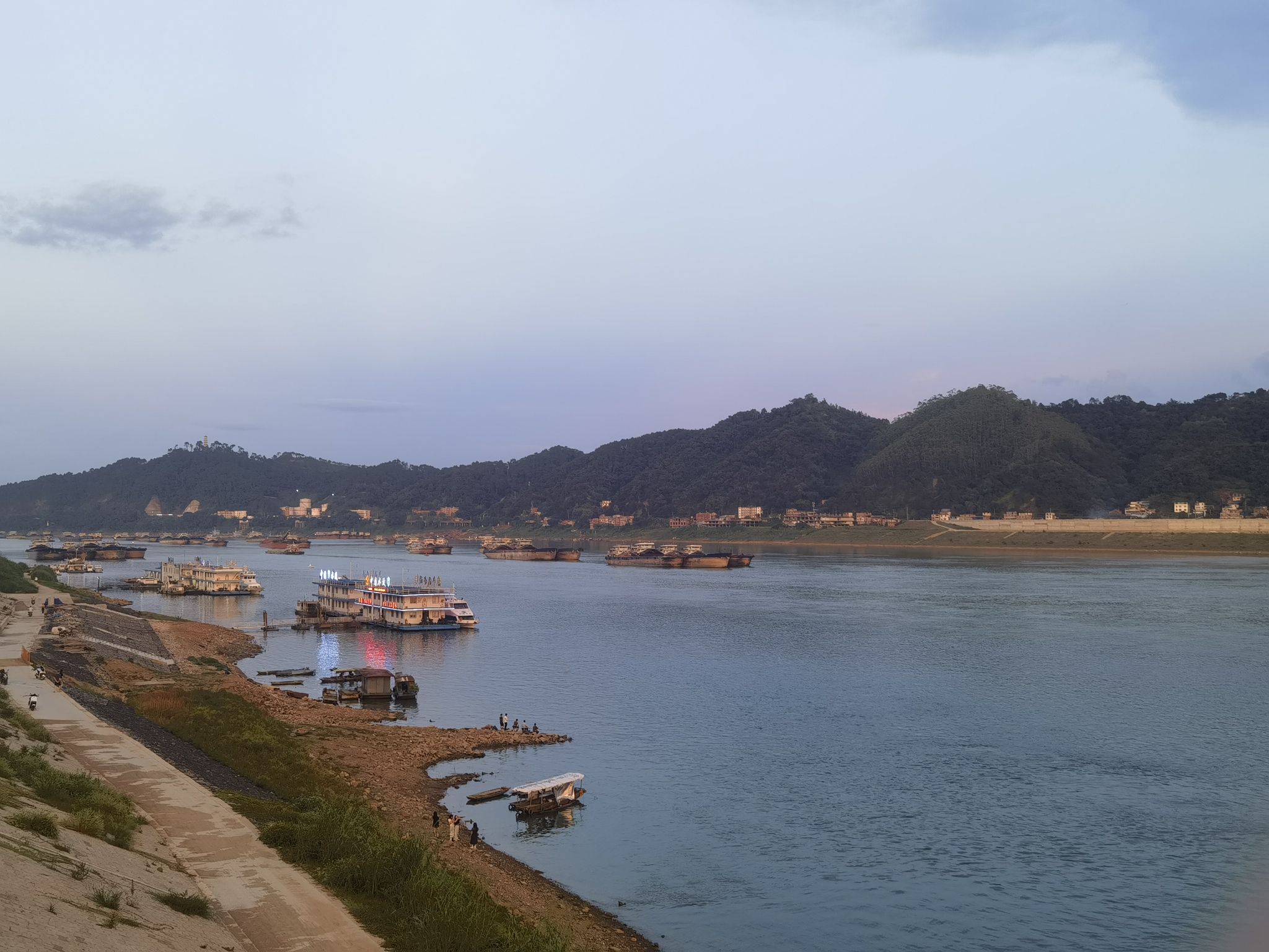 西堤公园(西堤二路)旅行图片 2