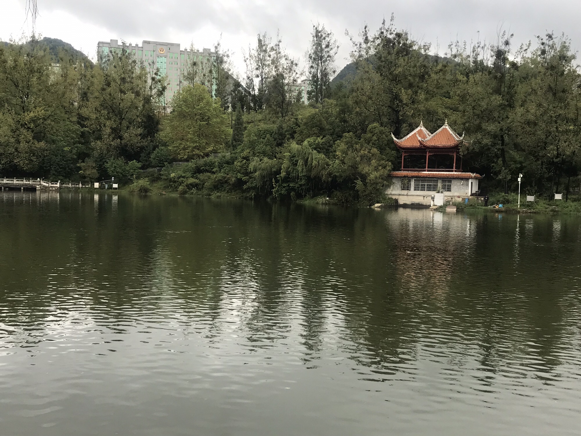 德湖旅行图片 1