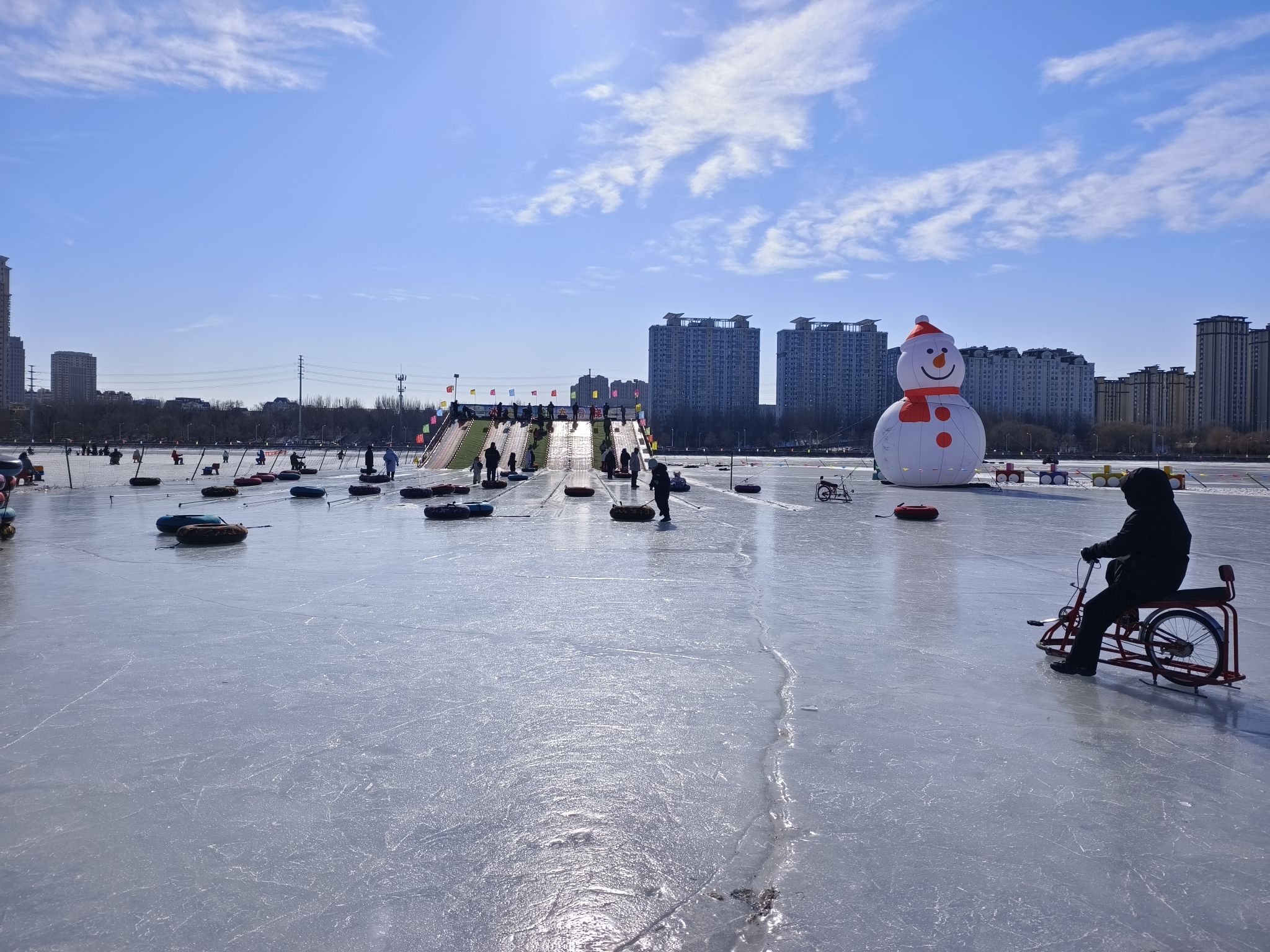 凌河区水上公园冰雪大世界