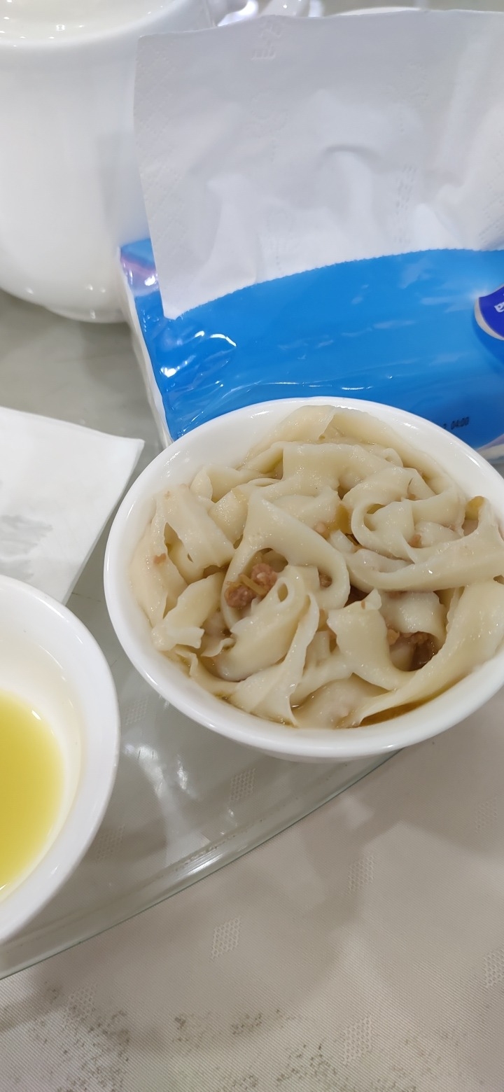小岛饭店中餐厅(中国南岭瑶族风情街店)