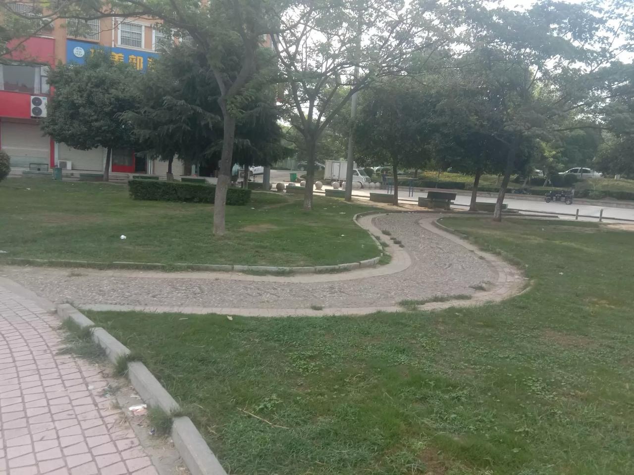 长霞广场旅行图片 2