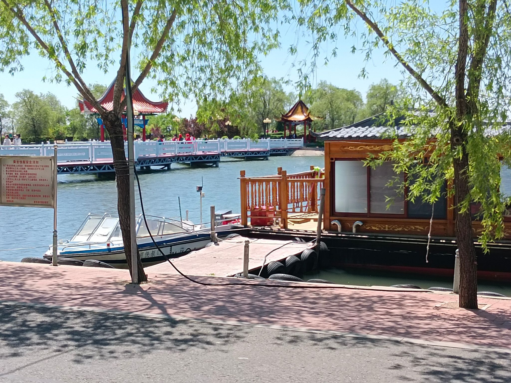 查罕诺湖旅行图片 1