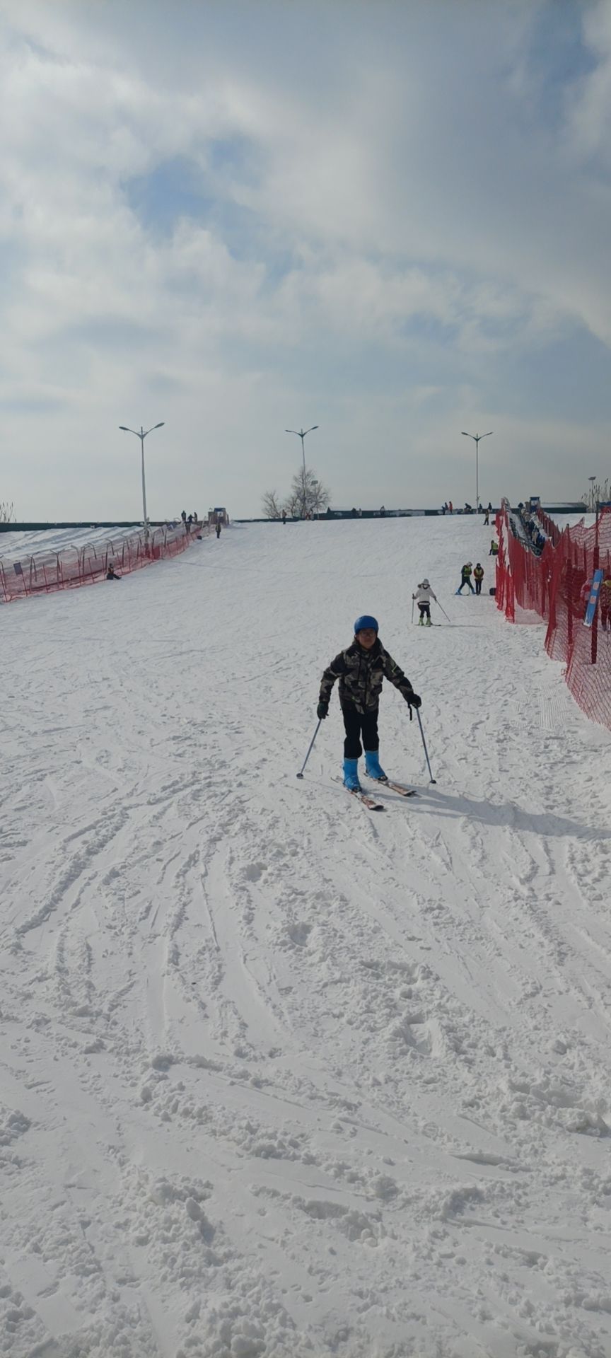聊城南湖公园滑雪场