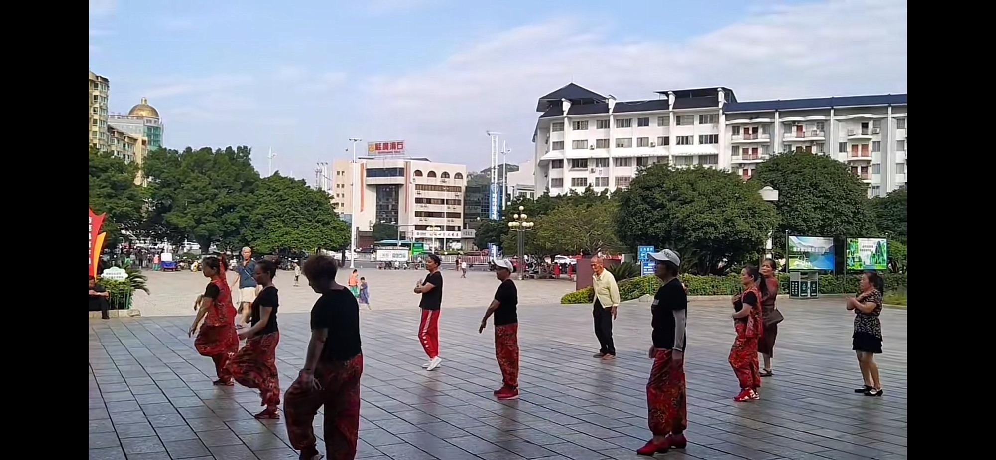 金山广场旅行图片 1