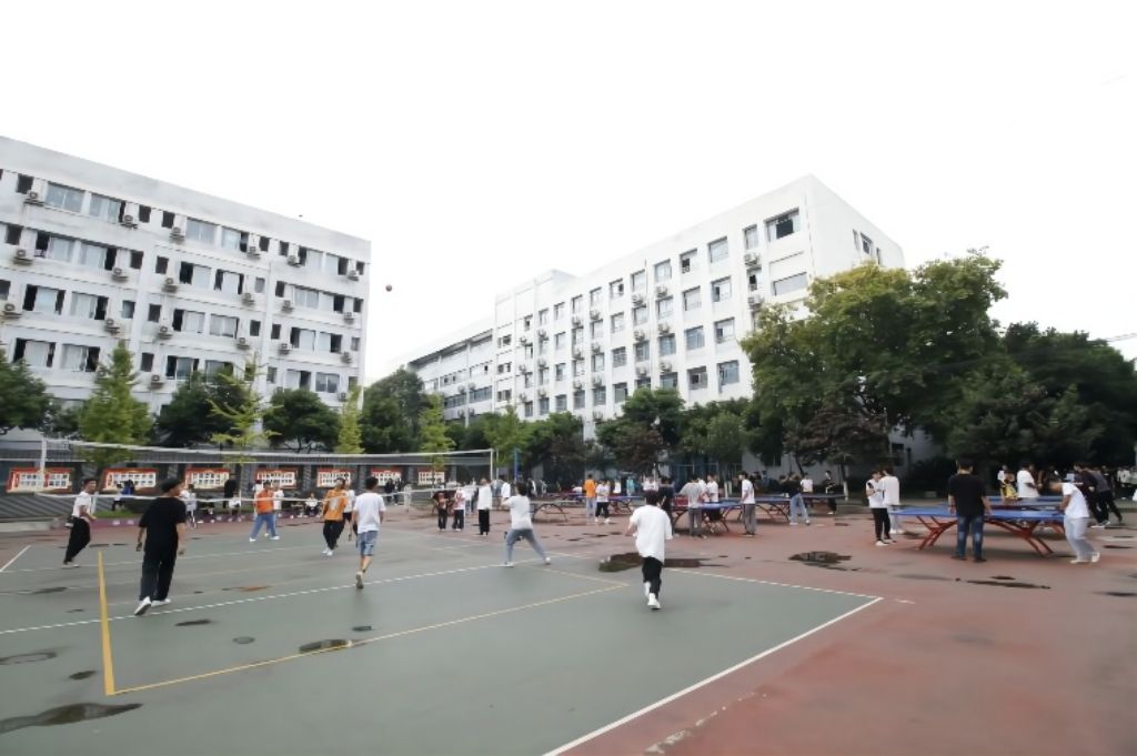 遂宁市职业技术学校